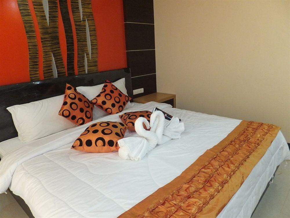 Dengba Hostel Phuket Patong Ngoại thất bức ảnh